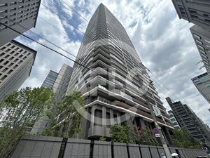 建物外観　ローレルタワー堺筋本町　外観