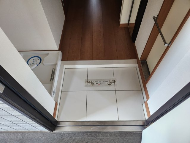 玄関　参考写真