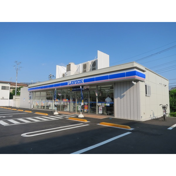 コンビニ　ローソン高津末長一丁目店（コンビニ）まで373m