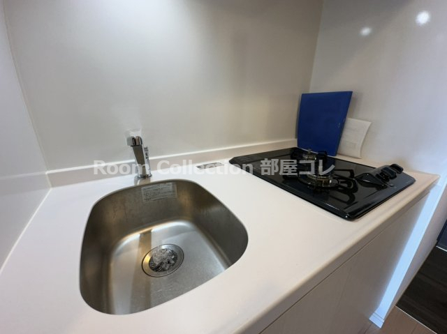 キッチン　※同物件他部屋写真 反転、色違いの場合有 現況優先