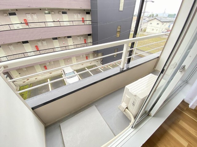 バルコニー　同物件別室のイメージ写真