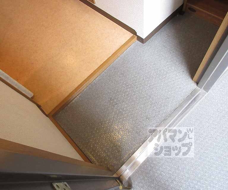 玄関　広々とした玄関です。