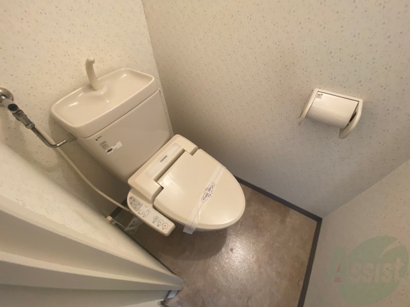 トイレ　ウォシュレット機能がついたトイレ。安心して使用できますね。