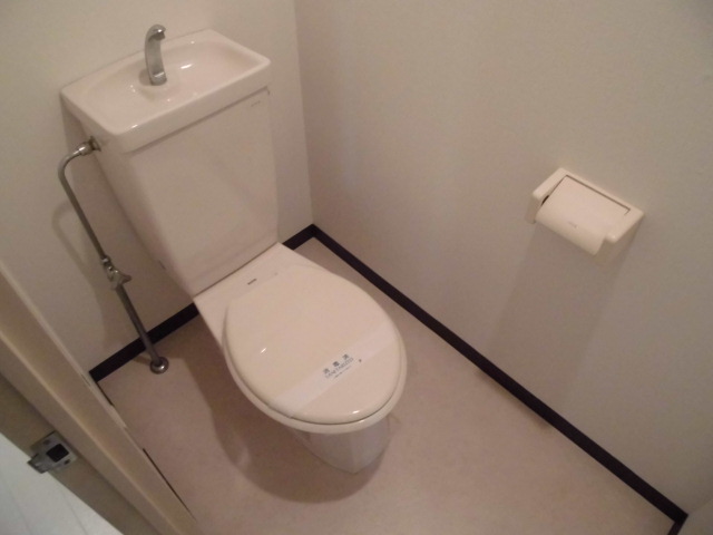 【豊中市利倉西のマンションのトイレ】