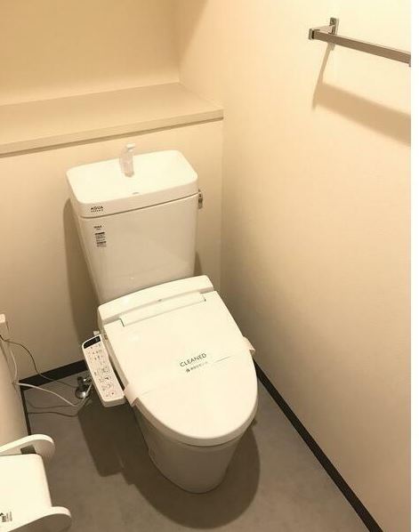 トイレ　※同物件、別部屋になります。