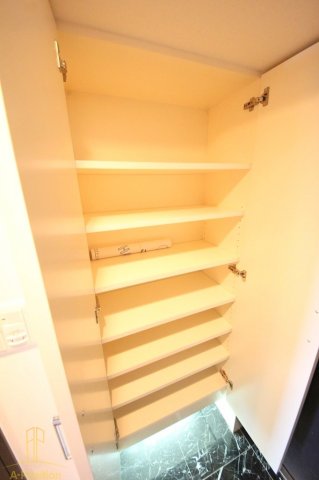 収納　Lasante京橋