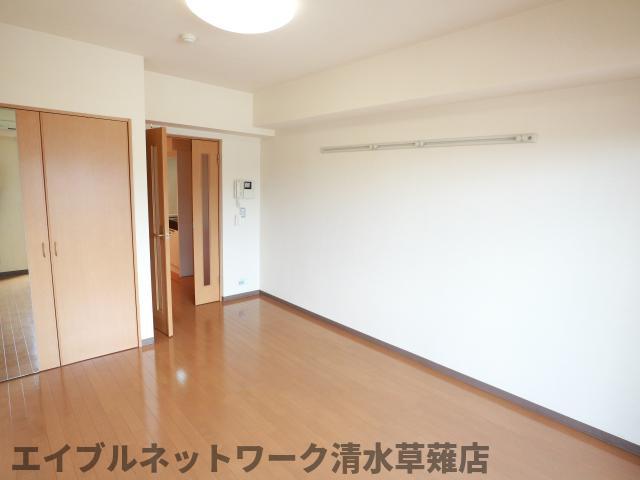 居室・リビング　ゆったり過ごせる居間です