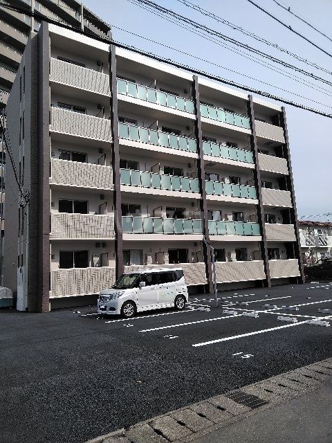 【富士市永田町のマンションの建物外観】
