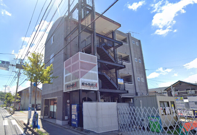 北九州市若松区和田町のマンションの建物外観