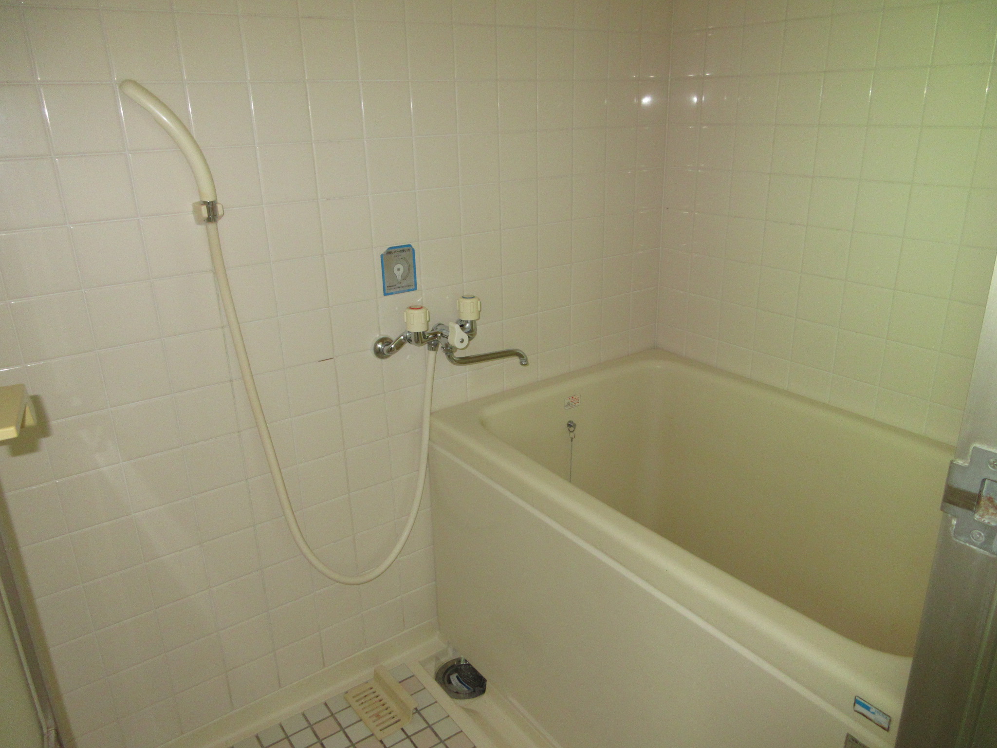 バス・シャワールーム　※現況を優先させていただきます。