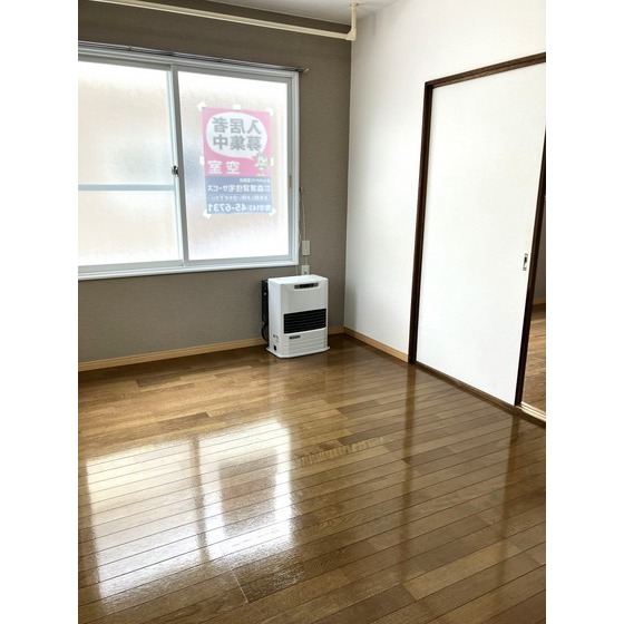 居室・リビング　居間