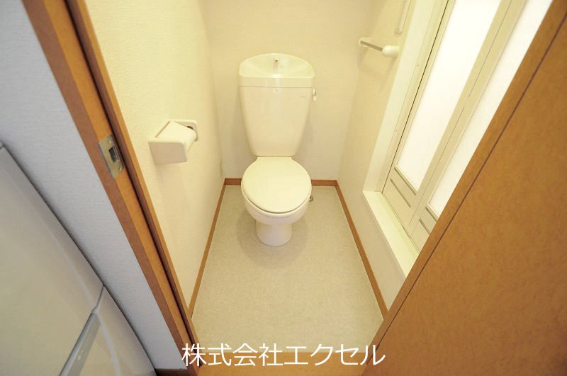 トイレ　清潔感のあるトイレです。