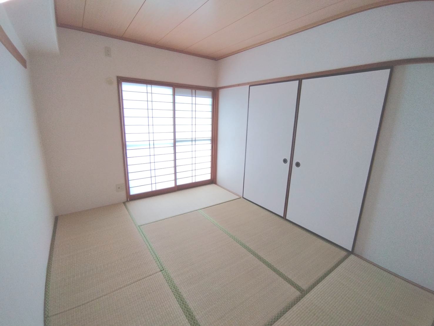 アーバンパレス天神ハートランドA棟の居間写真