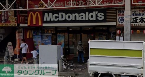 飲食店　マクドナルド衣笠駅前店（飲食店）まで90m