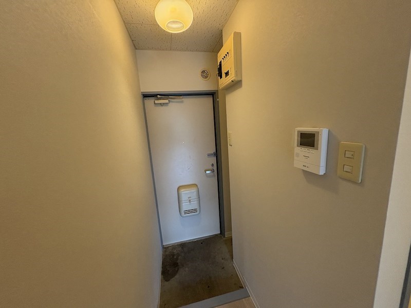 セキュリティ　TVドアホンで来客の確認ができます