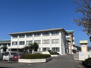 【ウエストパーク寿　Ａの小学校】