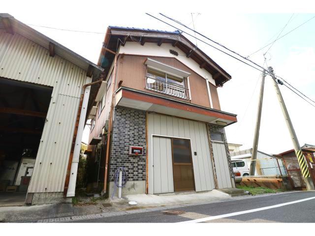 辻邸貸家の建物外観