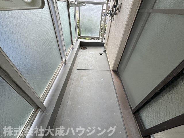 【西宮市鳴尾町のマンションのバルコニー】