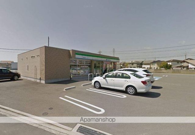 コンビニ　ファミリーマート和歌山福島店（コンビニ）まで400m