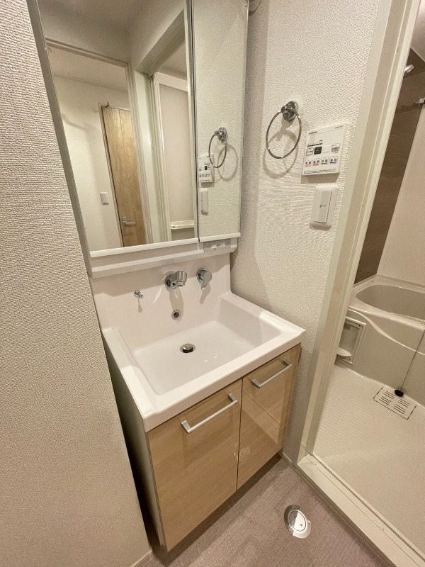 洗面設備　洗髪洗面化粧台