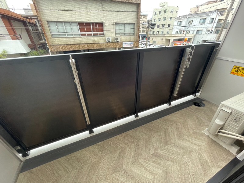 バルコニー　バルコニー