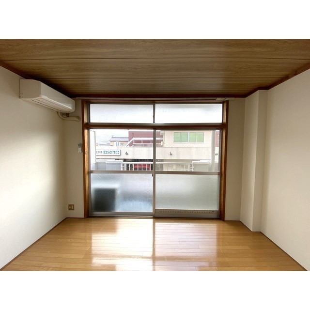 居室・リビング　洋室