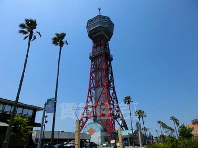 スーパー　ベイサイドプレイス博多（スーパー）まで818m