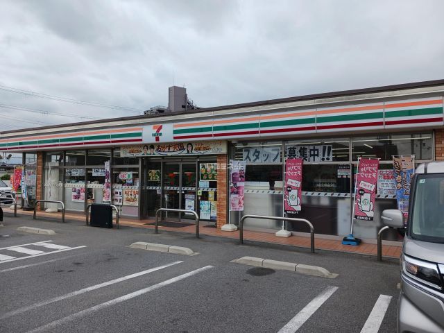 コンビニ　セブンイレブン 小野大島町店（コンビニ）まで733m