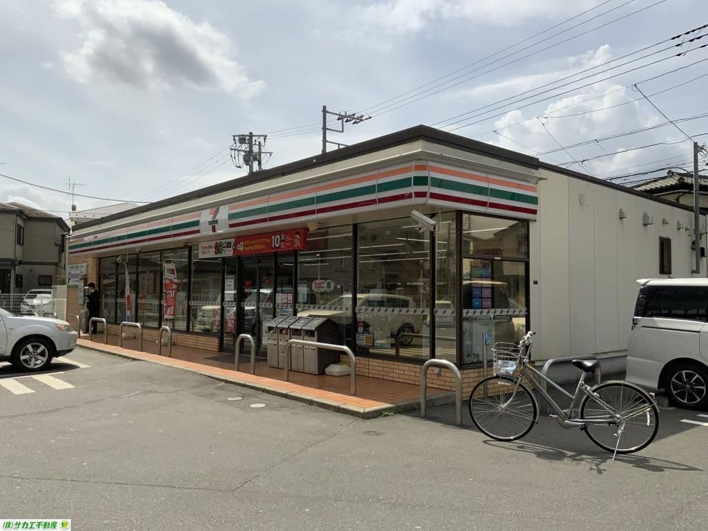 コンビニ　セブンイレブン千葉桜木8丁目店（コンビニ）まで540m