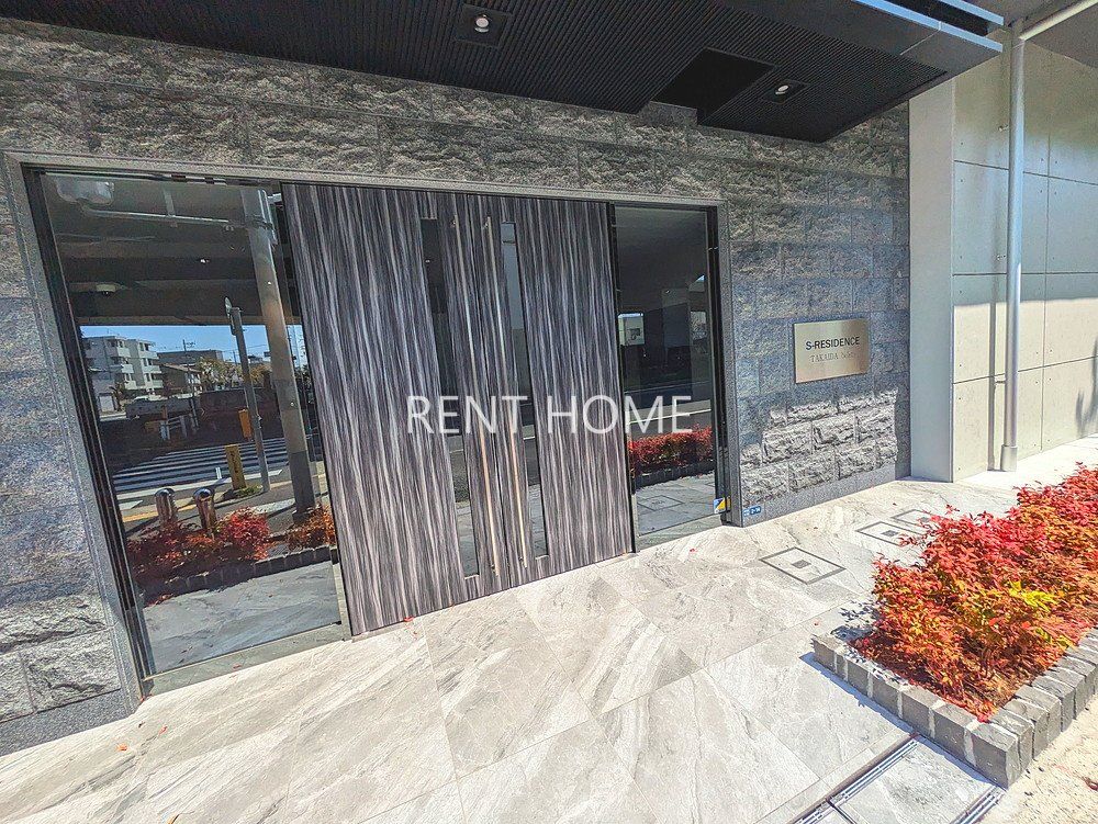 エントランス　オートロック完備