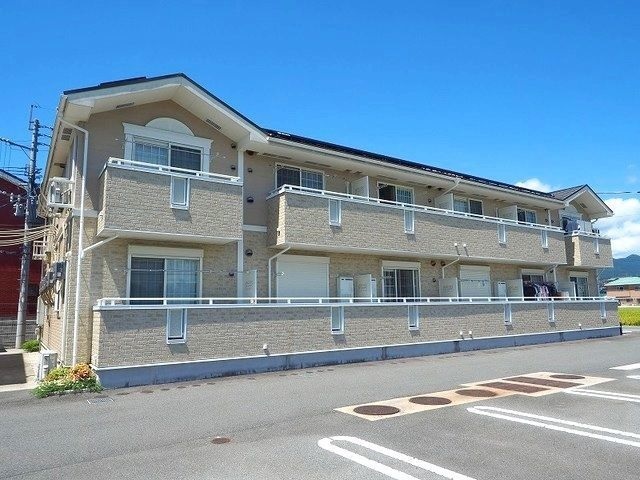 メゾン・ド・プチ・フルールIの建物外観