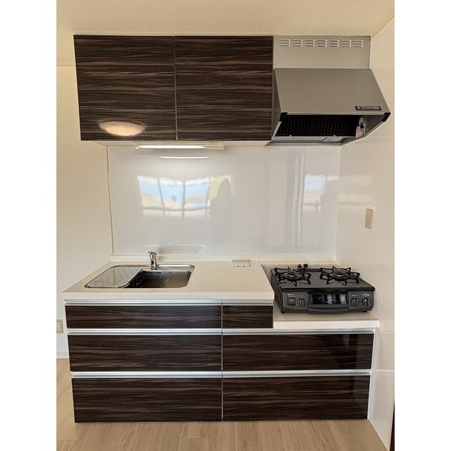 キッチン　２口ガスコンロ付き