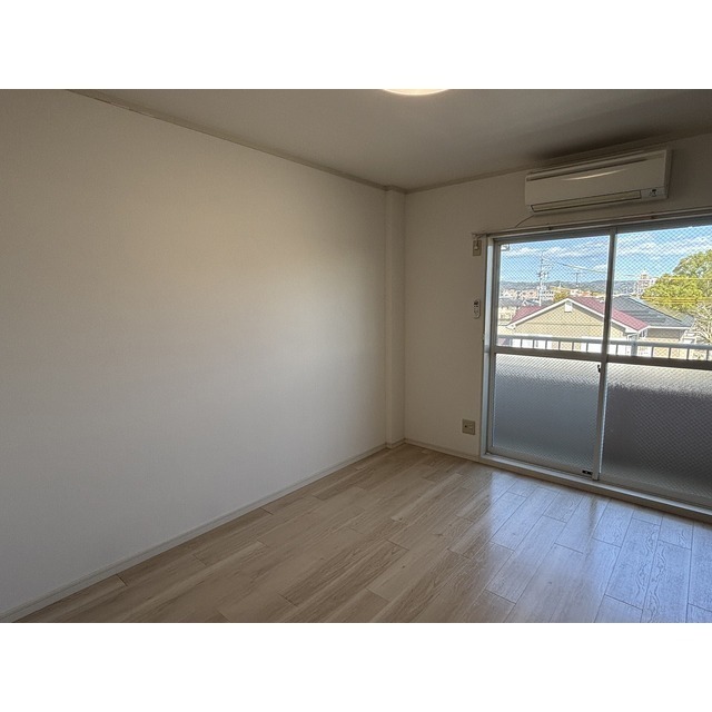 その他部屋・スペース　ベランダ側　洋室６帖