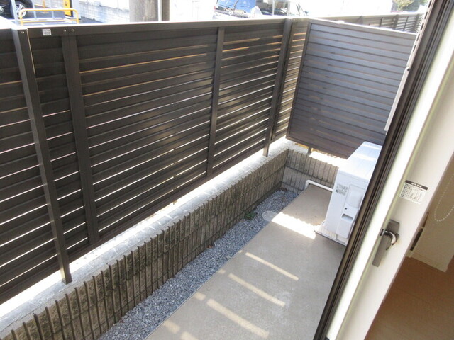 バルコニー　テラスタイプ