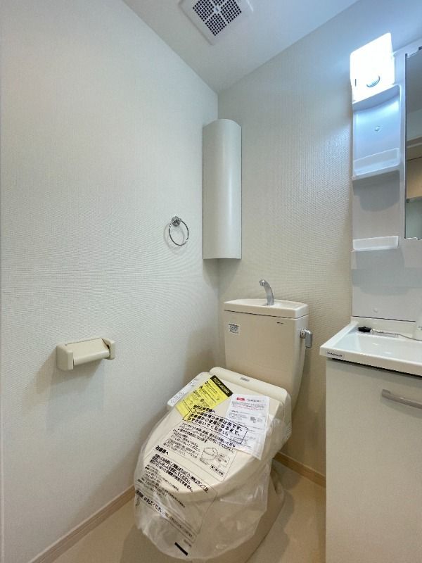 トイレ　別部屋参考者写真