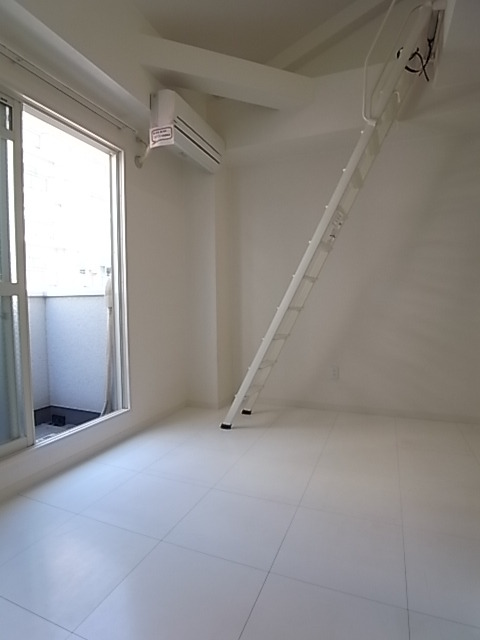 居室・リビング　見ての通り日当たり良好のお部屋です。