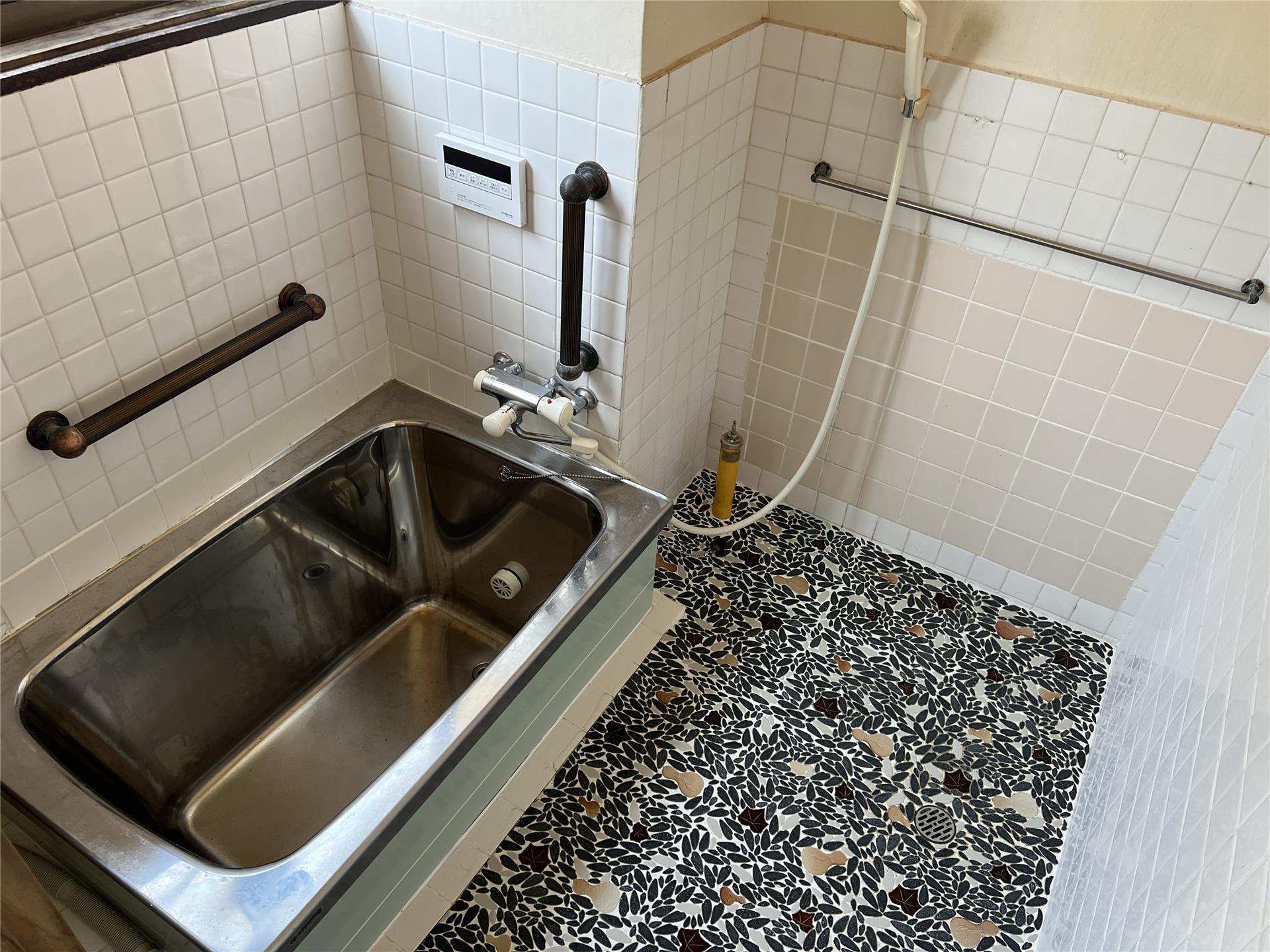 バス・シャワールーム　浴室