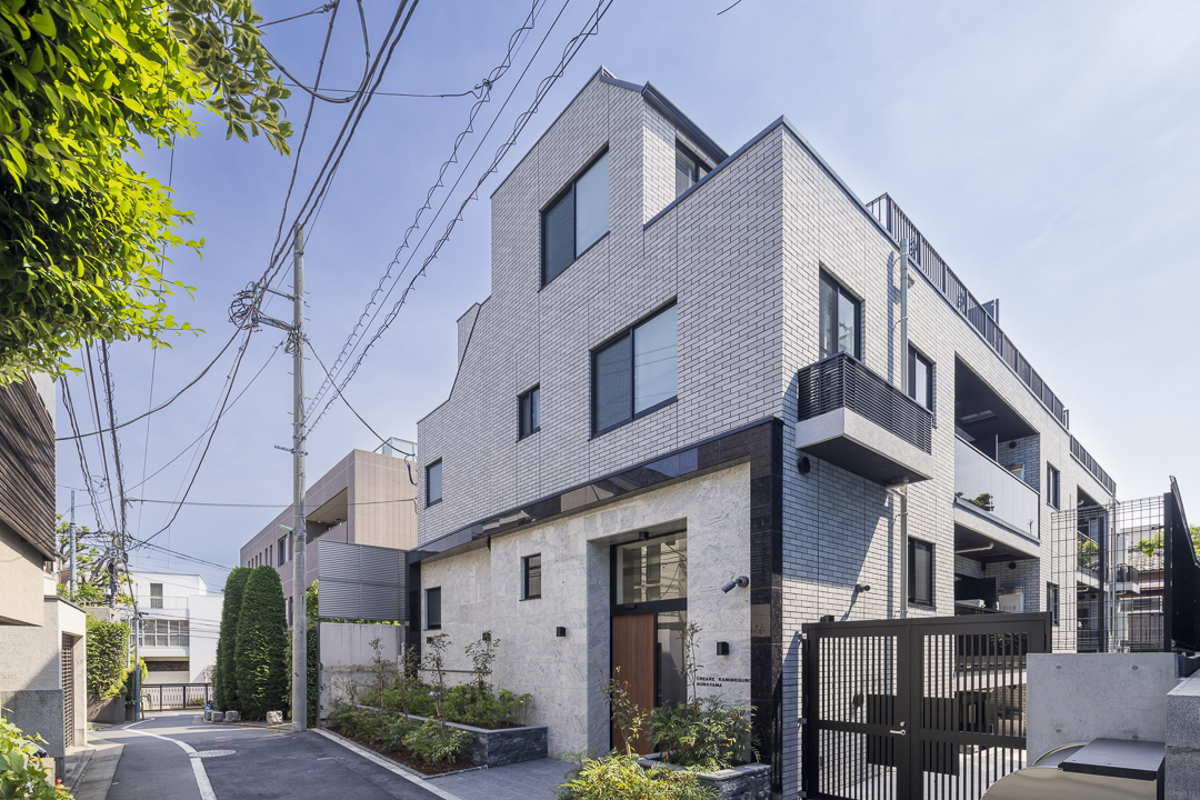 クレアーレ上目黒諏訪山の建物外観