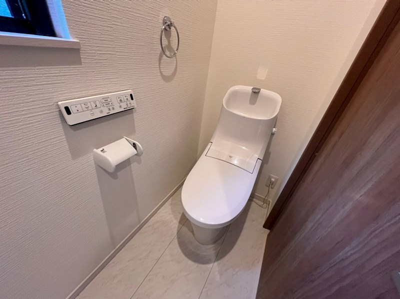 トイレ　現況優先