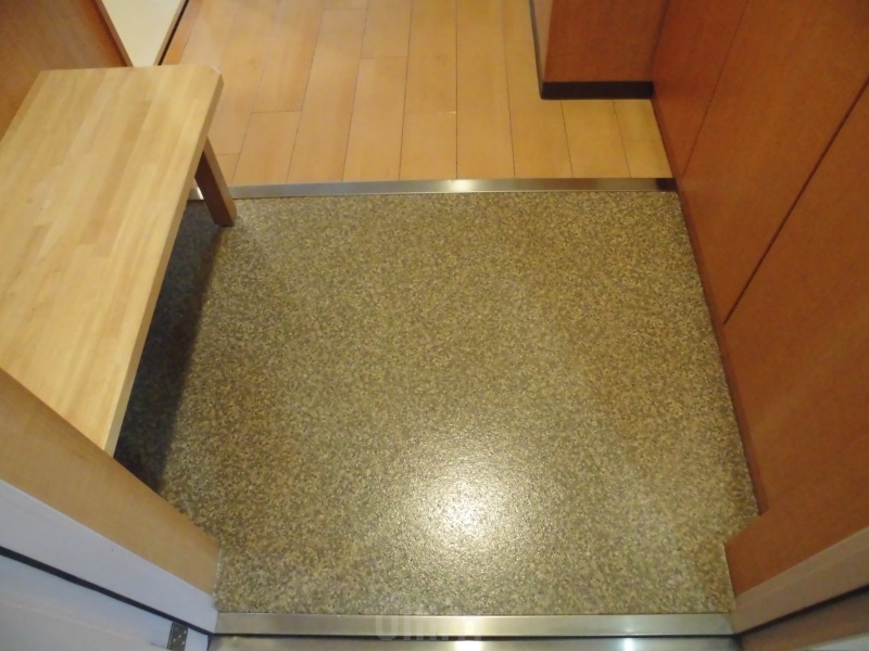 玄関　※他のお部屋です、ご参考までに