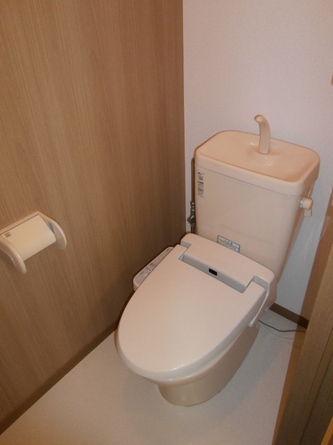 トイレ　Ｅ１０２　トイレ
