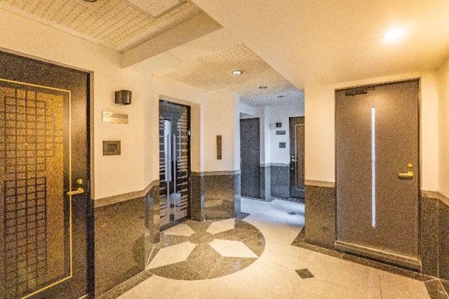 エントランス　エントランス