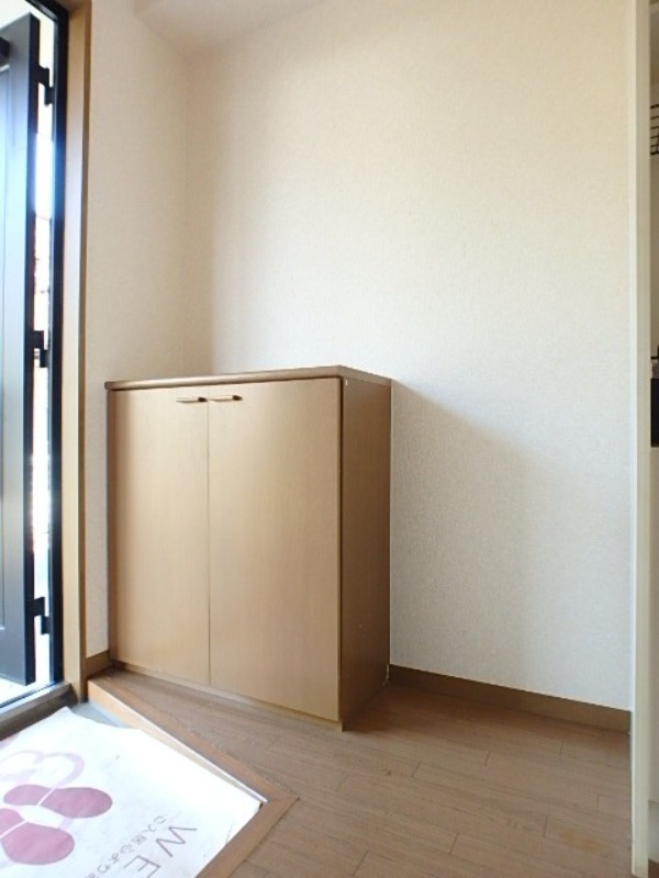 玄関　図面と現状に相違がある場合には現状を優先