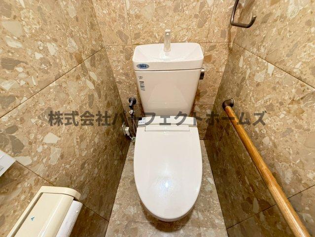 トイレ　落ち着いたトイレです