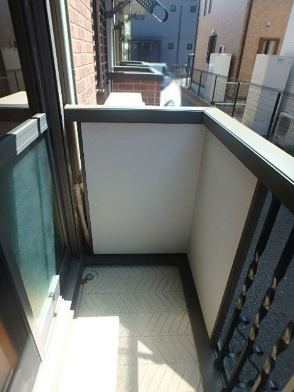 バルコニー　図面と現状に相違がある場合には現状を優先