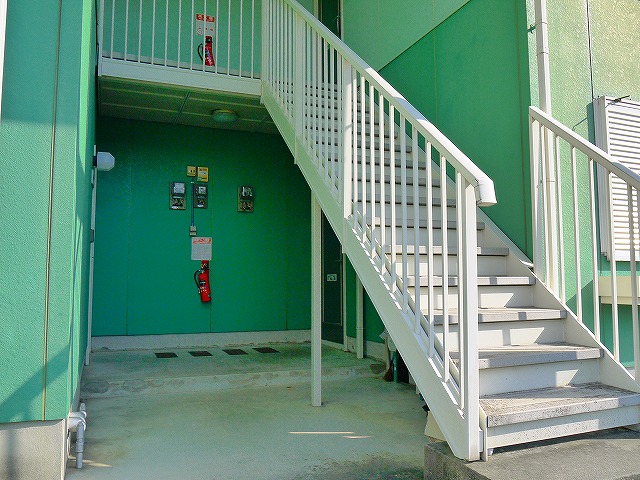 その他　玄関前です