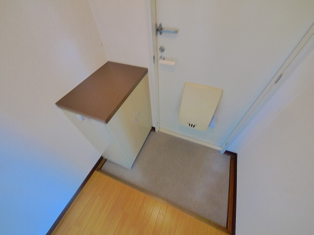 玄関　収納もある玄関です