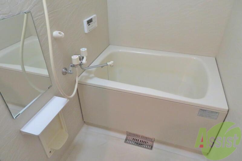 バス・シャワールーム　ゆったりとしたバスタブで毎日のバスタイムが満喫できそうですね