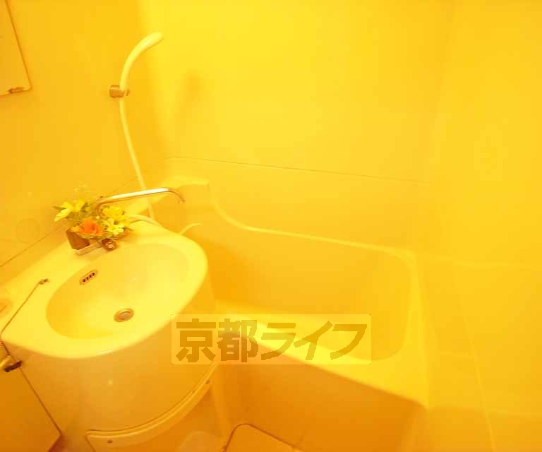 バス・シャワールーム　お風呂です。