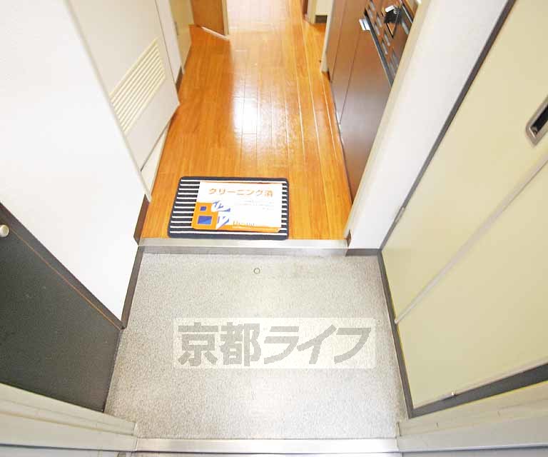 玄関　玄関です。